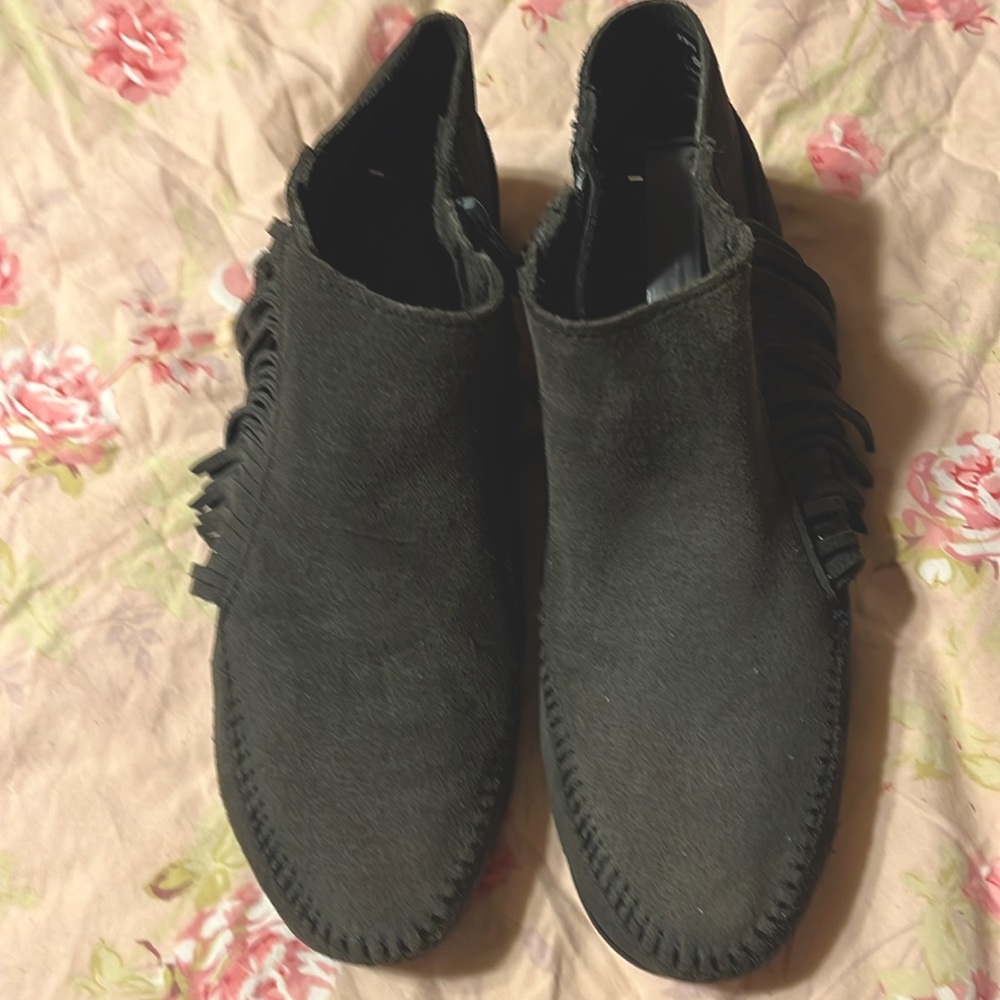 Grey Minnetonka moccasins. Size 6.5